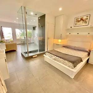 sweetpearl.adeje-hotels.com/
