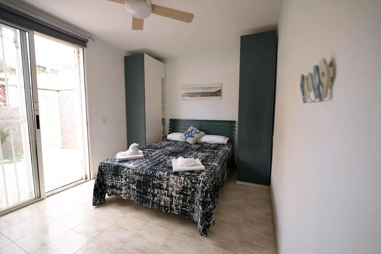 Arenitas Beach Un Oasis Junto Al Mar Candelaria